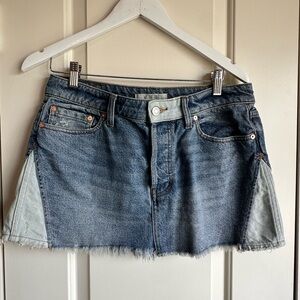 Free People/ We The Free By Women's Size 28 Short Blue Jean Skirt Button Fly